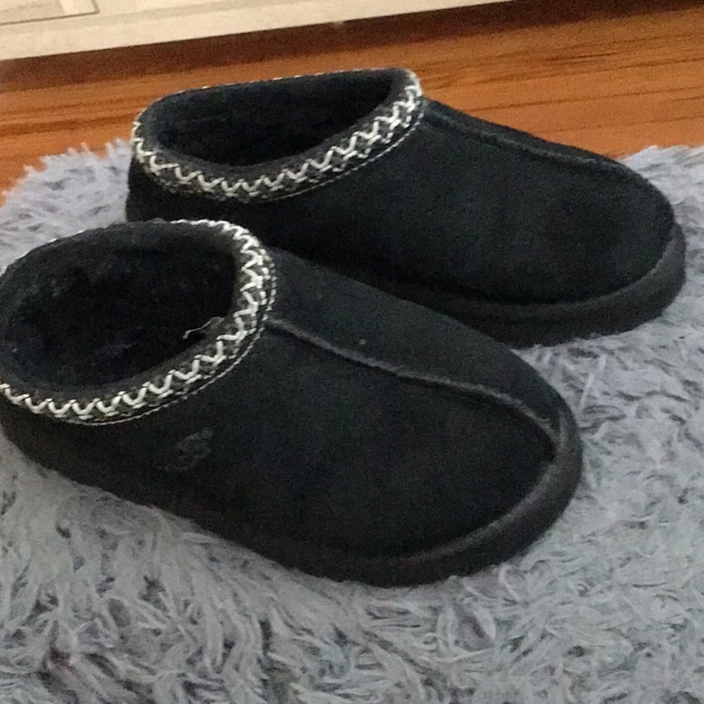 UGG Kid's Tasmin II Slippers - Black - 2 - like new